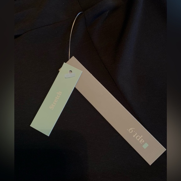 Apt. 9 Stretch Black Skirt• Godet Seams• Twist Accent on Waistband• Sz M• NWT - Picture 9 of 11